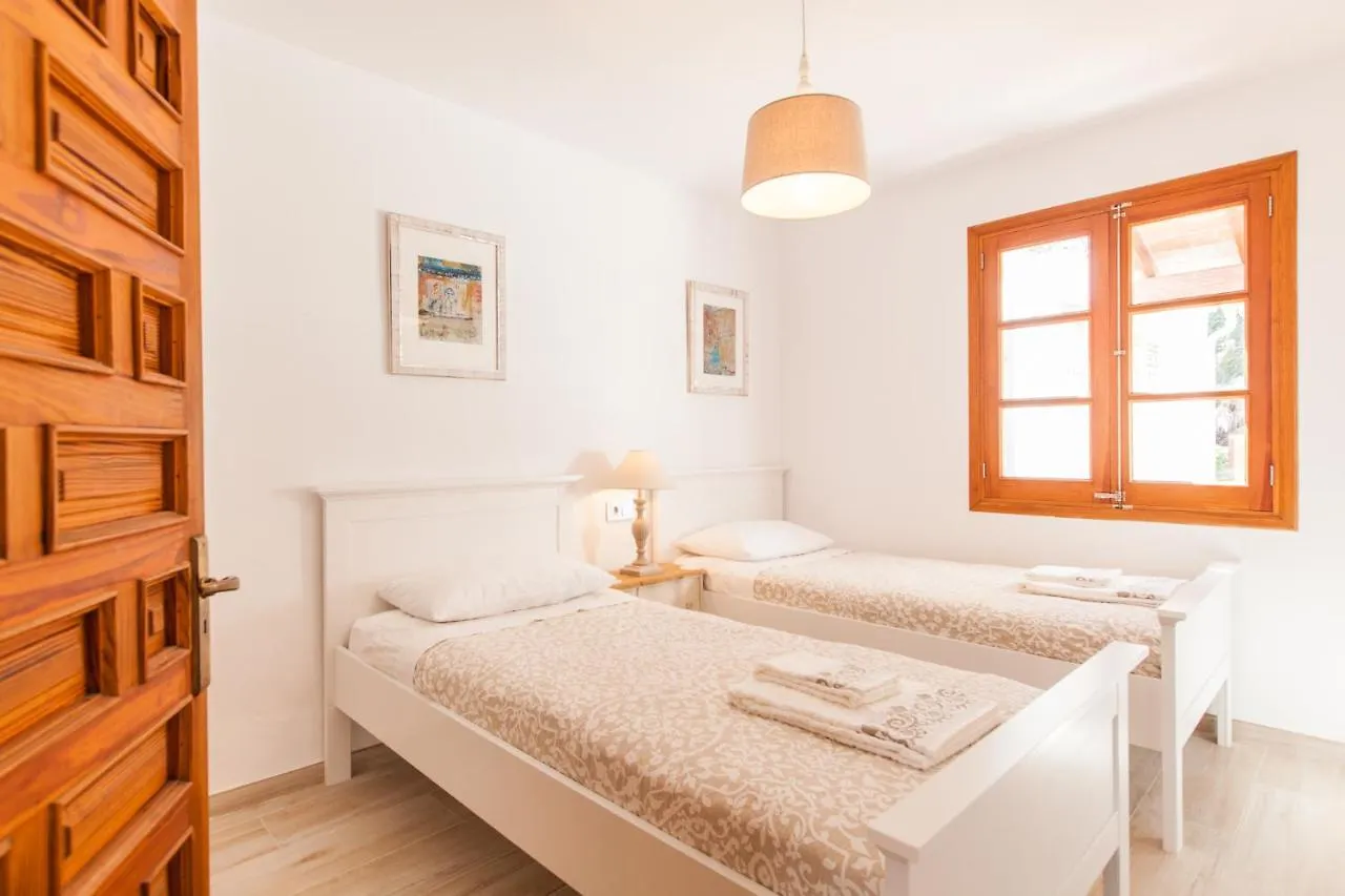 Villa Can Garu - Beautiful Villa Walking Distance To Puerto Pollensa ספרד